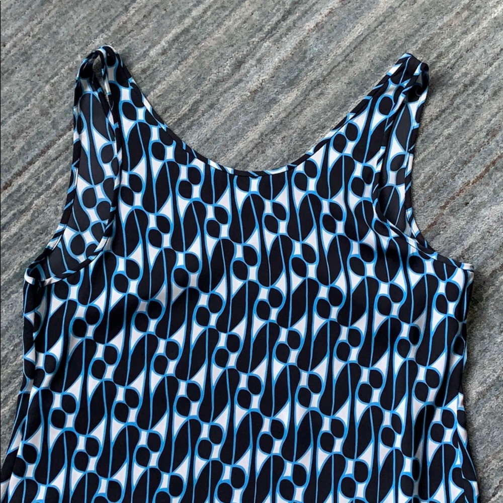 Stylish Blue Patterned Women's Top - Picture 11 of 12